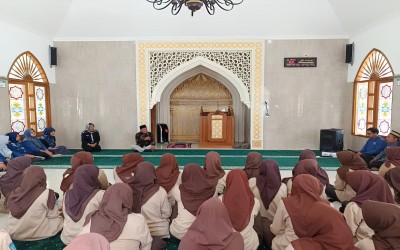 Harmoni Spiritual di Awal Semester Genap Tahun Pelajaran 2024/2025 dan Pembukaan PPDB SMK Kesehatan Sadewa Wates Tahun Pelajaran 2025/2026